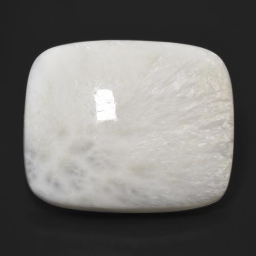 Scolécite Blanc cassé naturelle Coupe coussin, 37.60 ct, Opaque
