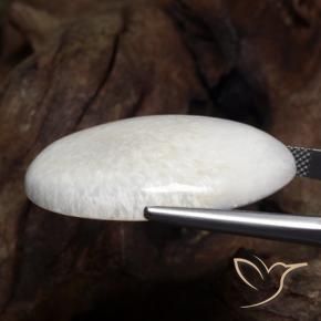 Scolécite Blanc chaud naturelle ovale, 32.15 ct, Opaque