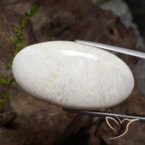 Scolécite Blanc léger naturelle ovale, 35.18 ct, Opaque