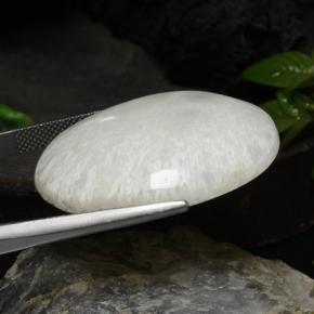 Scolécite Blanc naturelle Coupe ovale, 29.57 ct, Opaque