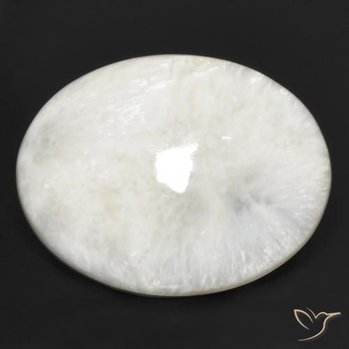 Scolécite blanc naturelle coupe ovale, 28,95 ct, opaque