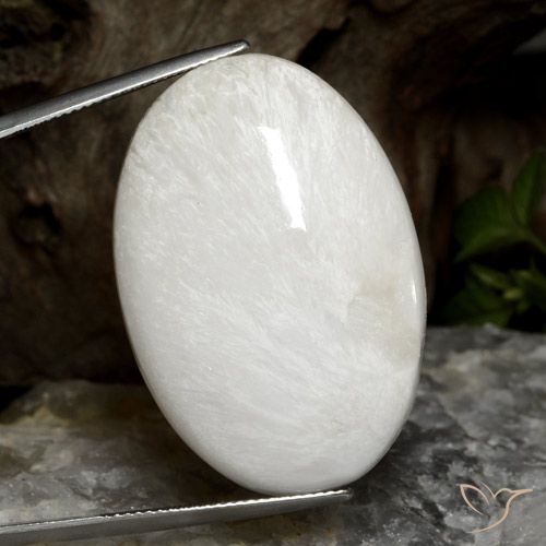 38.06ct Naturel Blanc grisâtre léger Scolécite, ovale, Opaque