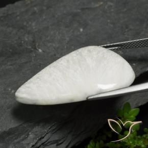 Scolécite Blanc grisâtre léger naturelle Fantaisie, 18.54 ct, Opaque