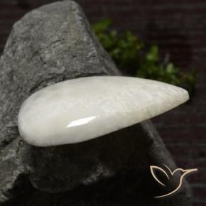 Scolécite Blanc crème naturelle En forme de poire, 28.69 ct, Opaque