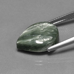 Séraphinite vert naturelle en forme de poire, 8,33 ct, opaque