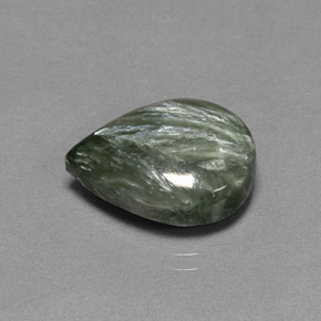 Séraphinite vert naturelle en forme de poire, 7,95 ct, opaque