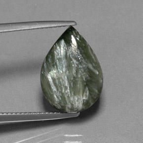 Séraphinite vert naturelle en forme de poire, 7,95 ct, opaque