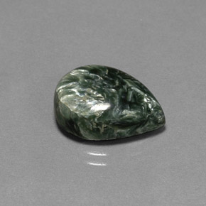 Séraphinite vert naturelle en forme de poire, 7,21 ct, opaque