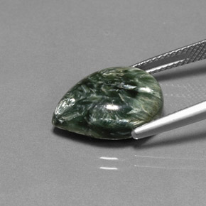 Séraphinite vert naturelle en forme de poire, 7,21 ct, opaque