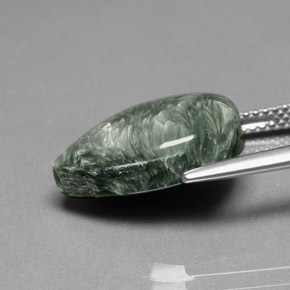 Séraphinite vert naturelle en forme de poire, 8,49 ct, opaque