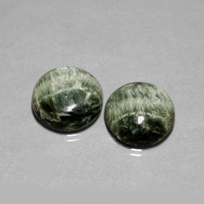 Achetez naturel ct Vert Séraphinite gems, Coupe roude, En provenance Russie chez GemSelect. En stock, livraison internationale!