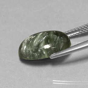 Séraphinite vert naturelle coupe ovale, 4,87 ct, opaque