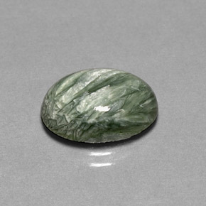 Séraphinite vert naturelle coupe ovale, 4,69 ct, opaque
