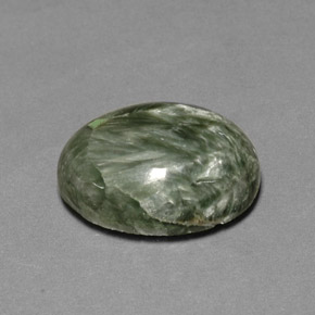 Séraphinite vert naturelle coupe ovale, 10,69 ct, opaque
