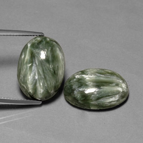 Achetez naturel ct vert séraphinite gems, coupe ovale, en provenance russie chez gemselect. en stock, livraison internationale!
