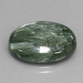 Séraphinite vert naturelle coupe ovale, 11,47 ct, opaque