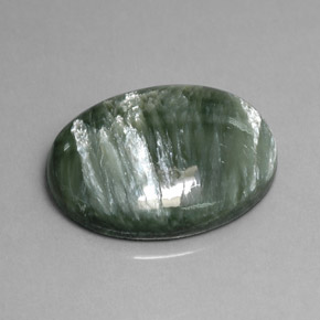 Séraphinite vert naturelle coupe ovale, 11,82 ct, opaque