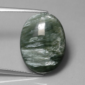 Séraphinite vert naturelle coupe ovale, 11,82 ct, opaque