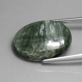 Séraphinite vert naturelle coupe ovale, 11,82 ct, opaque