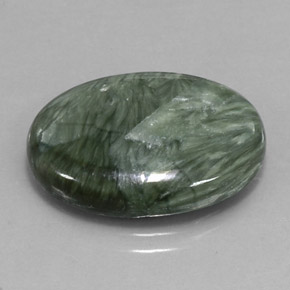 Séraphinite vert naturelle coupe ovale, 10,47 ct, opaque