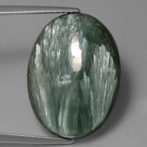 Séraphinite vert naturelle coupe ovale, 11,40 ct, opaque