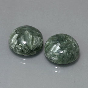 Achetez naturel ct Vert Séraphinite gems, Coupe roude, En provenance Russie chez GemSelect. En stock, livraison internationale!