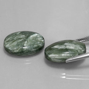 Achetez naturel ct vert séraphinite gems, coupe ovale, en provenance russie chez gemselect. en stock, livraison internationale!