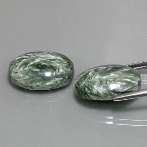 Achetez naturel ct vert séraphinite gems, coupe ovale, en provenance russie chez gemselect. en stock, livraison internationale!