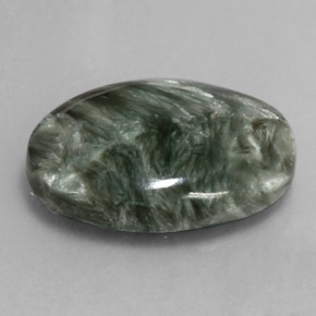 Séraphinite vert naturelle coupe ovale, 8,22 ct, opaque