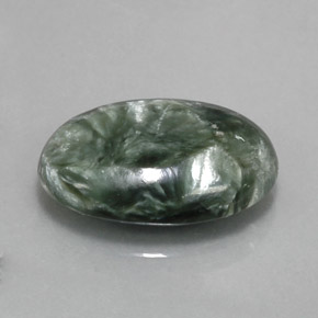 Séraphinite vert naturelle coupe ovale, 8,27 ct, opaque