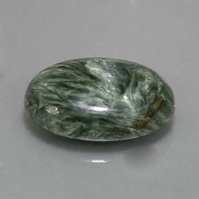 Séraphinite vert naturelle coupe ovale, 8,69 ct, opaque
