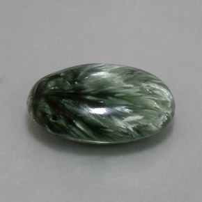 Séraphinite vert naturelle coupe ovale, 8,39 ct, opaque
