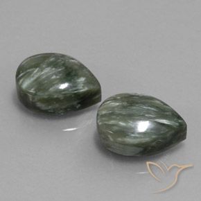 Shop natural 12.57ct Vert terreux Séraphinite gems, En forme de poire, from Russie at GemSelect. In stock, global shipping!