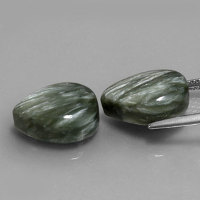 Achetez naturel 11,51ct vert séraphinite gems, en forme de poire, en provenance russie chez gemselect. en stock, livraison internationale!