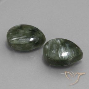 Shop natural 11.80ct Vert terreux Séraphinite gems, En forme de poire, from Russie at GemSelect. In stock, global shipping!