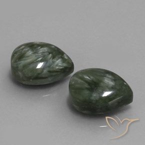 Shop natural 12.60ct Vert militaire Séraphinite gems, En forme de poire, from Russie at GemSelect. In stock, global shipping!