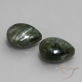 Shop natural 11.00ct Vert grisâtre Séraphinite gems, En forme de poire, from Russie at GemSelect. In stock, global shipping!