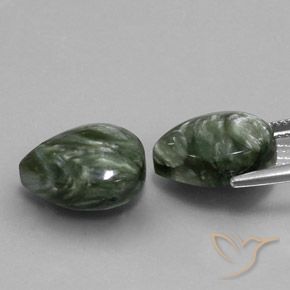 Shop natural 11.30ct Vert militaire Séraphinite gems, En forme de poire, from Russie at GemSelect. In stock, global shipping!