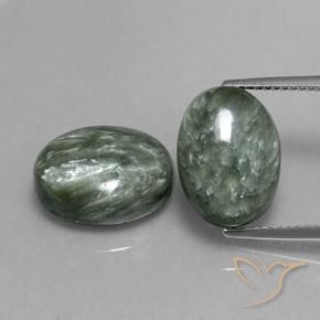 Shop natural 12.50ct Vert moyen Séraphinite gems, ovale, from Russie at GemSelect. In stock, global shipping!