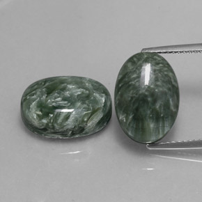 Achetez naturel 13,60ct vert séraphinite gems, coupe ovale, en provenance russie chez gemselect. en stock, livraison internationale!