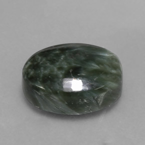 Séraphinite vert naturelle coupe ovale, 7,19 ct, opaque