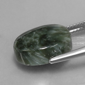 Séraphinite vert naturelle coupe ovale, 7,19 ct, opaque