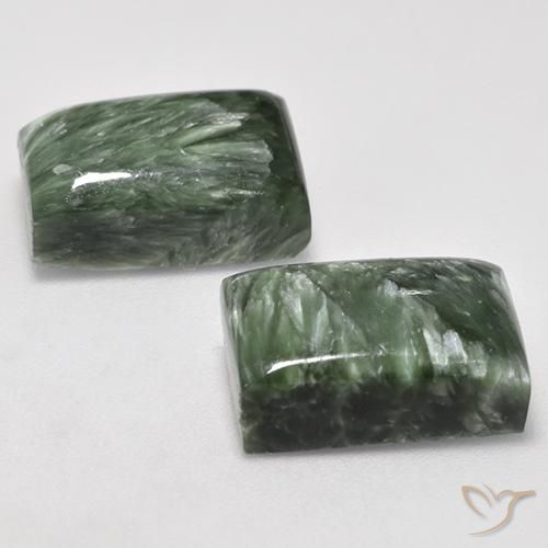 Shop natural 17.19ct Vert moyen Séraphinite gems, Baquette, from Russie at GemSelect. In stock, global shipping!