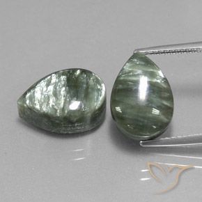 Shop natural 12.42ct Vert Séraphinite gems, En forme de poire, from Russie at GemSelect. In stock, global shipping!