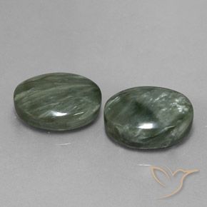 Shop natural 18.22ct Vert moyen Séraphinite gems, ovale, from Russie at GemSelect. In stock, global shipping!
