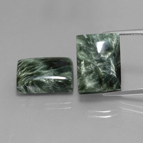 Achetez naturel 21.79ct Vert foncé Séraphinite gems, Baquette, En provenance Russie chez GemSelect. En stock, livraison internationale!