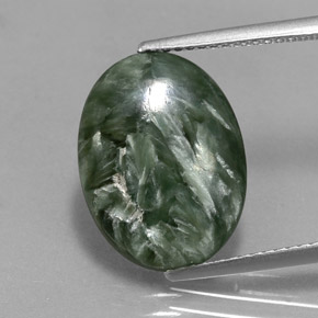Séraphinite vert naturelle coupe ovale, 6,39 ct, opaque