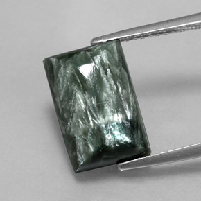 Séraphinite vert naturelle baguette, 5,60 ct, opaque