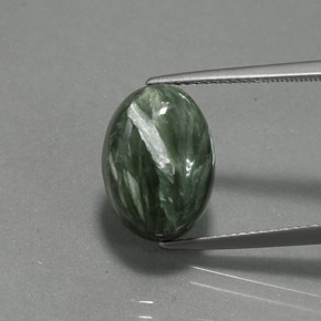 Séraphinite Vert naturelle Coupe ovale, 6.90 ct, Opaque