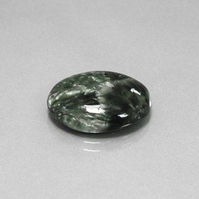 Séraphinite vert naturelle coupe ovale, 9,52 ct, opaque